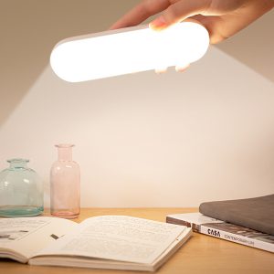 Đèn Led sạc điện gắn tường